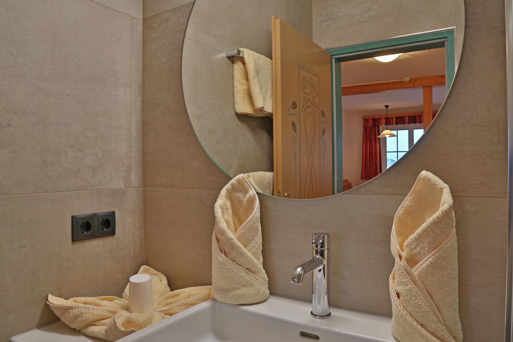 Aparthotel Paradies - Schrempfgut Флахау Екстер'єр фото