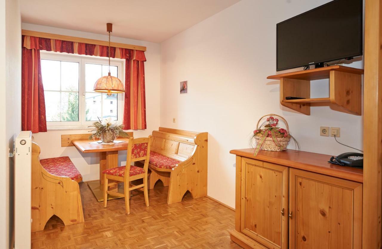 Aparthotel Paradies - Schrempfgut Флахау Екстер'єр фото